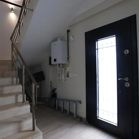 فيلة Kusadasi Muestakil Villa