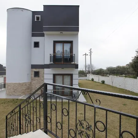 Kusadasi Muestakil Villa فيلة *